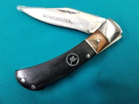 This is a really great set of knives in great condition. WINCHESTER LIMITED EDITION 2007 3 KNIFE SET IN A WOODEN BOX