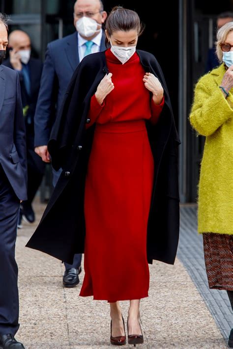 H βασίλισσα Letizia φόρεσε ξανά το αγαπημένο της φόρεμα από τη Massimo