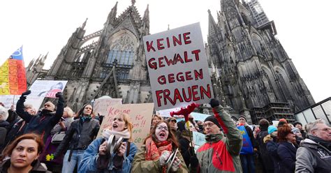 Germanys Merkel Backs Tighter Refugee Rules Amid Sex Assault Protests