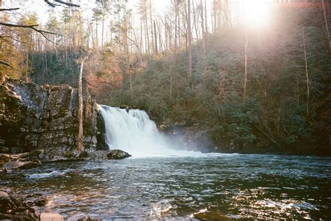 The 6 Best Great Smoky Mountains Waterfalls And Swimming Holes