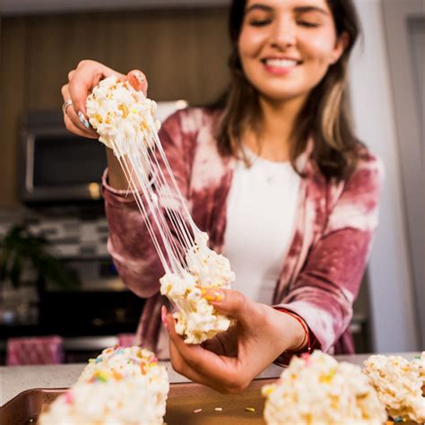 Video How To Make Ooey Gooey Marshmallow Popcorn Balls At Home With