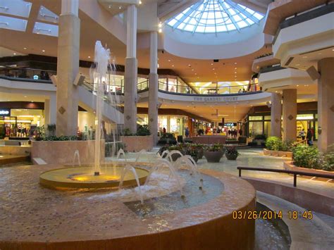 What Stores Are In The St Louis Galleria Mall Iqs Executive