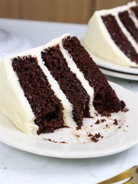 Chocolate Cake With Cream Cheese Frosting Chelsweets