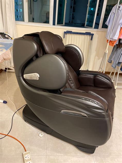 Osim Uinfinity Massage Chair Furniture And Home Living Furniture