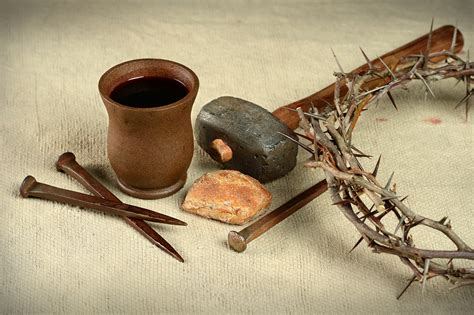 Crown of thorns and nails. Selling Christianity | Travis Stephens