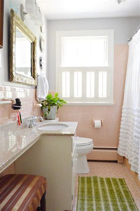 These pink bathroom tile ideas are just so cool! 36 retro pink bathroom tile ideas and pictures 2020