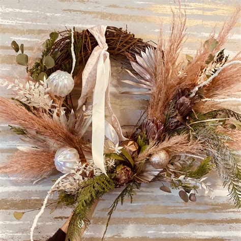 Neighborhoods, cities, and zip codes newport florist in newport, ca provides flower delivery to the following areas and zip codes in ca: Huntington Beach Florist | Flower Delivery by Devynn's Garden