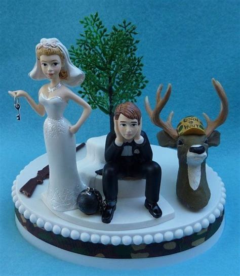 50 Funniest Wedding Cake Toppers That Ll Make You Smile You Cannot Think Of Your Big Day