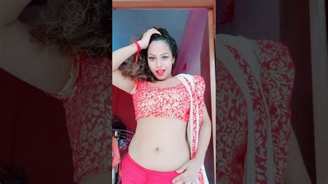 Hot Bhabhi Very Low Hip Saree Navel Dance Youtube