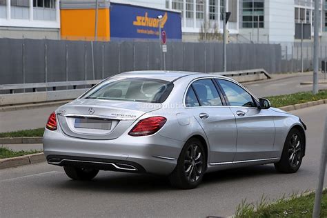 2017 Mercedes Benz C Class Facelift Spied In Germany Autoevolution