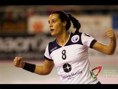 The 1ª divisão de andebol feminino, or campeonato nacional seniores femininos, 1ª divisão, is the premier women's handball league in portugal. Vera Lopes Andebol Feminino 12/13 - YouTube