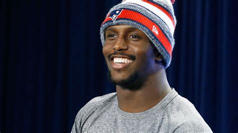 Patriots Safety McCourty Agrees To New Deal