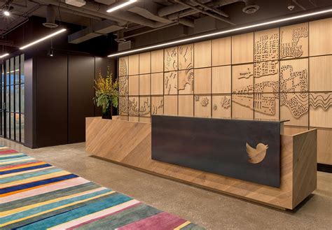 A Tour of Twitter's Biophilic Toronto Office | Reception desk design ...