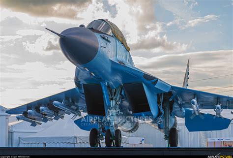 Beautiful free photos of aviation for your desktop. RSK MiG Mikoyan-Gurevich MiG-35 at Ramenskoye - Zhukovsky ...