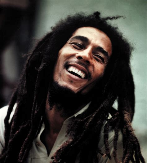 Pick up your copy of the 'bob marley: 11 maggio 1981: Bob Marley muore a Miami | ItalNews