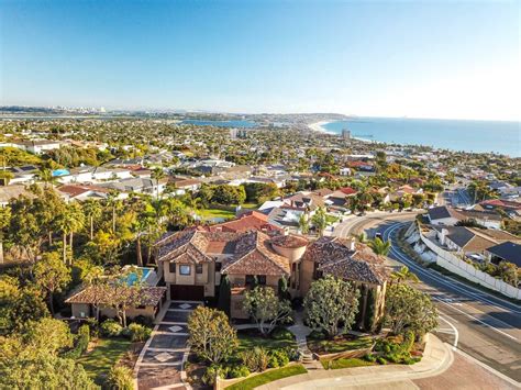 Spot kayakers, surfers, even hang gliders as you meander under the palm trees through this piece of. Virtual Tour: LA JOLLA | San Diego Premier