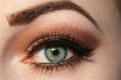 Enchanted Makeup Colour Pop For Green And Blue Eyes