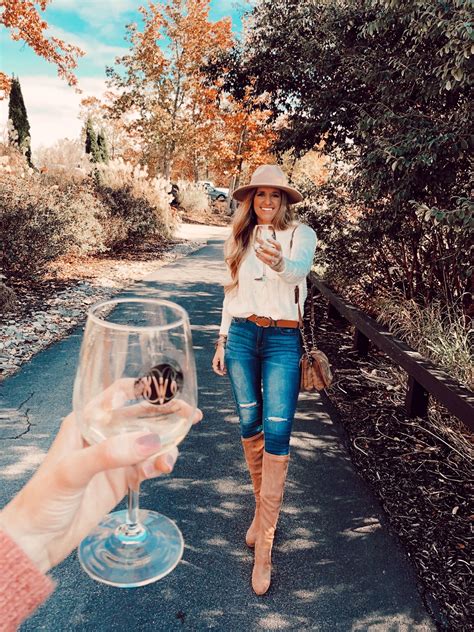 Fall Winery Outfits Ideas