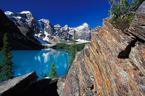 Lago Moraine Y El Valle De Los Diez Picos Alberta Canadá 74779