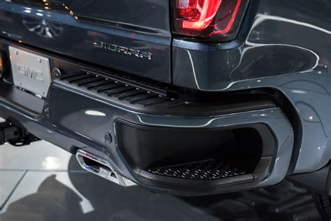 2019 Sierra Features Improved Cornerstep Rear Bumper Gm Authority