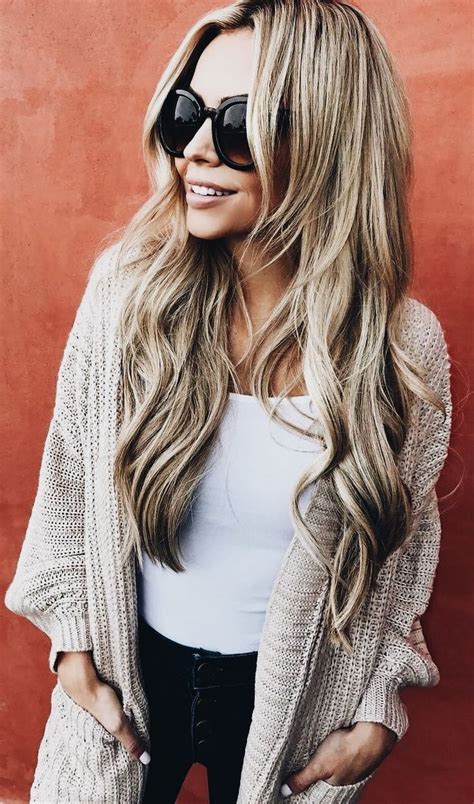 List of 20 types of platinum blonde and white hair: Blonde Hair Inspo | Types of hair color, Fashion, Hair inspo