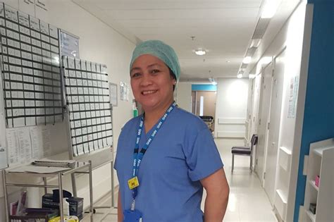 pinay nurse to receive british royal award for community work r philippines