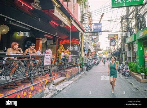Filles Thaïlandaises Pattaya Banque De Photographies Et D’images à Haute Résolution Alamy