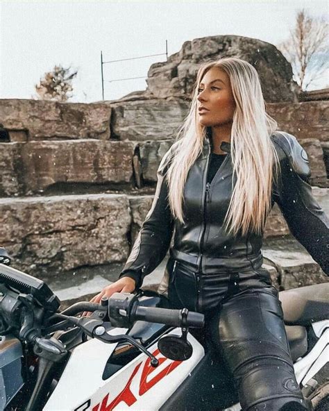 Hot Blonde Biker In Black Riding Leathers Leather Fashion Biker Girl Outfits Thick Girl