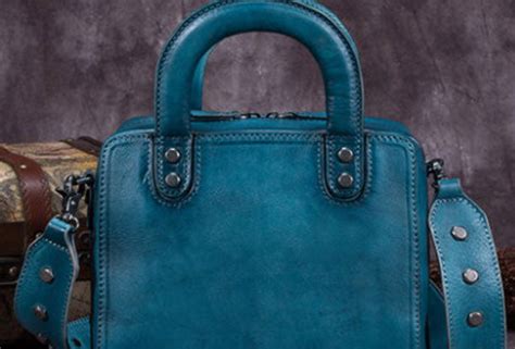 Genuine Leather Handbag Vintage Rivet Crossbody Bag Cube Shoulder Bag