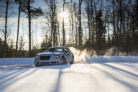 Wallpaper Snow Winter Sports Car 2015 Chrysler Driving