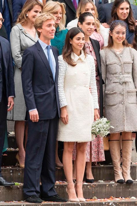 Hochwertige hochzeitskleider in großer auswahl an brautkleider brautjungfernkleider,blumenmädchenkleider und mehr modische hochzeitsmode. Trend-Alarm: Die coolsten It-Pieces der It-Girls ...