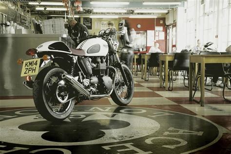 Pin By Motorbikewriter On Triumph Thruxton Honours Ace Cafe Triumph