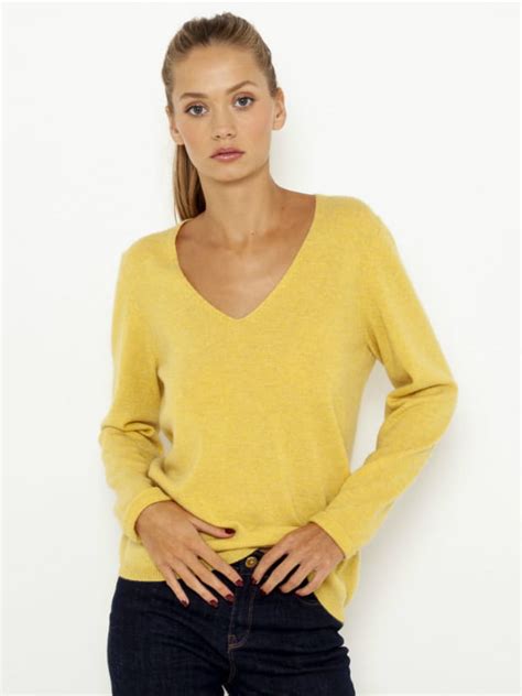 Pull beige camaïeu porté quelques fois très bon état. Pull classique de Camaïeu