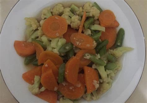 Tom yam seafood juga dilengkapi dengan aneka sayuran seperti wortel, jamur merang, dan kembang kol. Resep Tumis Kembang kol, buncis, wortel oleh Yuni ...