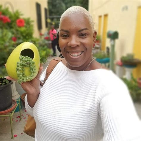 Black Women Who Love Plants