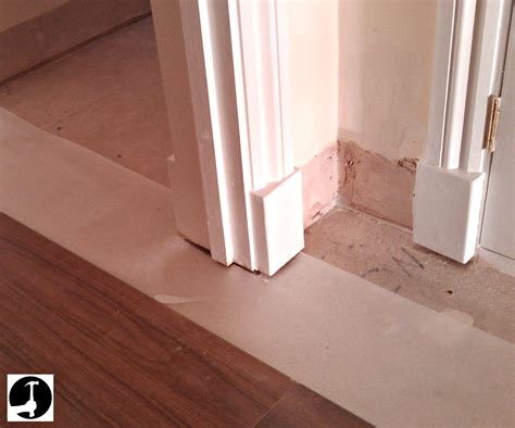 Installing Laminate Flooring Under Door Jambs Flooring Guide By Cinvex