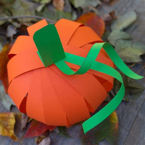 10 Easy Pumpkin Construction Paper Crafts For Kids To Make