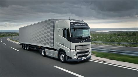 Volvo Trucks The Volvo Fh Moving Your Business Forward Youtube