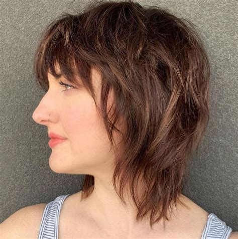 Best Variations Of A Medium Shag Haircut For Your Distinctive Style