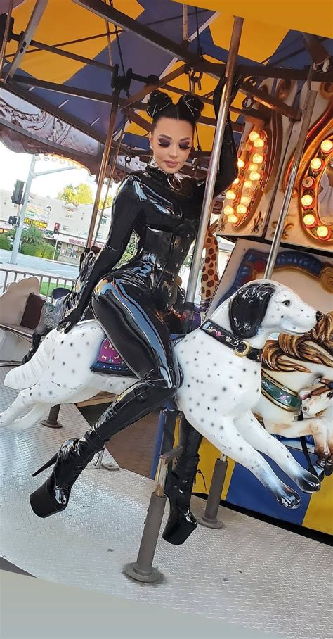 latex wear heavy rubber latex girls ice queen catsuit cosplay model