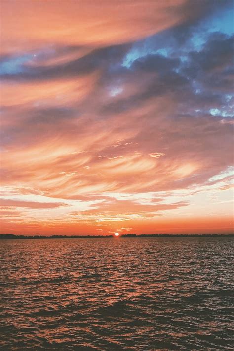 Sunset Launch your own makeup line. #viaGlamour | Sky ...