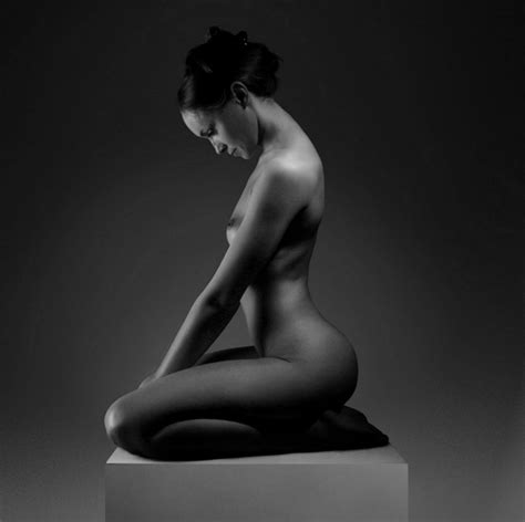 Pintura Moderna y Fotografía Artística Desnudo Artístico en Negro y Blanco