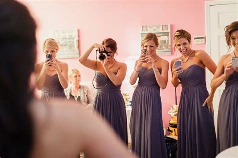 19 Bridal Party First Look Photos That Capture Friendship At Its