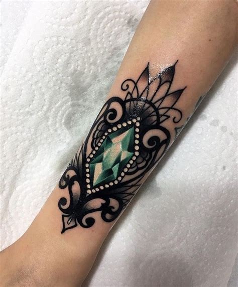 A Faceted Jewel And Lace Tattoo This Is Gorgeous I Love This It Also