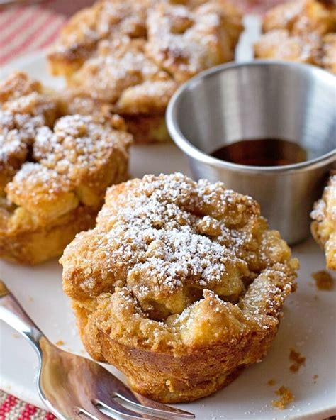 French Toast Muffins With Delicious Crumble Topping Lil Luna