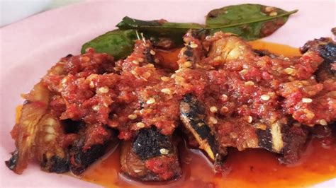 Membuat homemade pindang ikan tongkol sendiri sangat mudah, rasanya pun tak kalah gurih dan sedap! Resep menu ikan tongkol balado - YouTube
