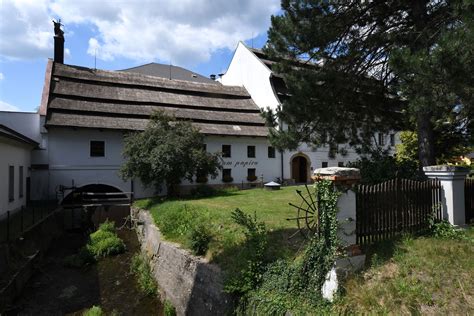 Auch die geysire und wasserfälle in island sind gerade auf jeder bucketlist zu finden. Ruční papírna Velké Losiny / Papiermühle Groß Ullersdorf ...