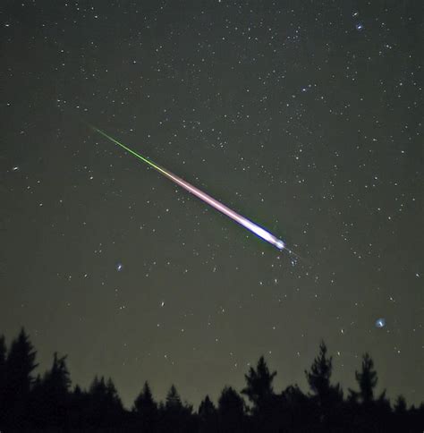 What Is The Difference Between Comet And Meteor Pediaacom