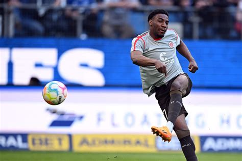 Dapo Afolayan From West Ham To St Pauli Via Bolton A Journey Hes Thriving On The Athletic
