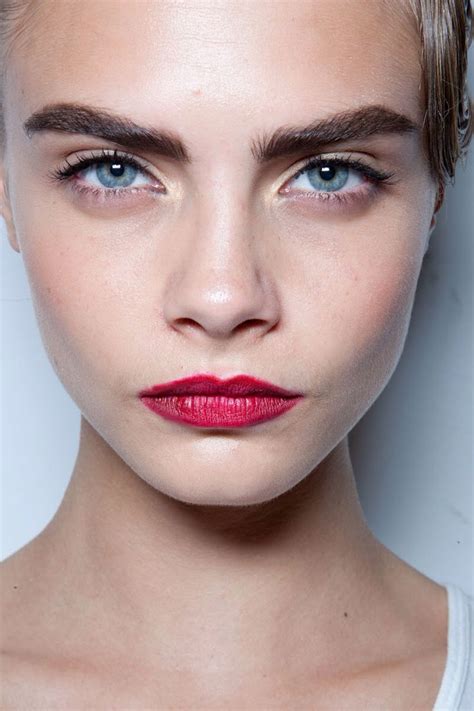 That One Thing Call Cara Delevingne Bold Brows Thick Eyebrows